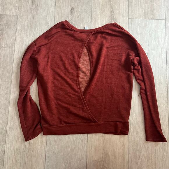 American Eagle Women’s Rust Open Back Crewneck Sweatshirt Sz S - Picture 2 of 6